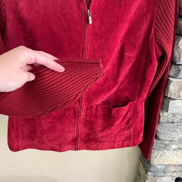 AMI vintage red suede jacket with acrylic sweater style sleeves - Picture 5 of 6